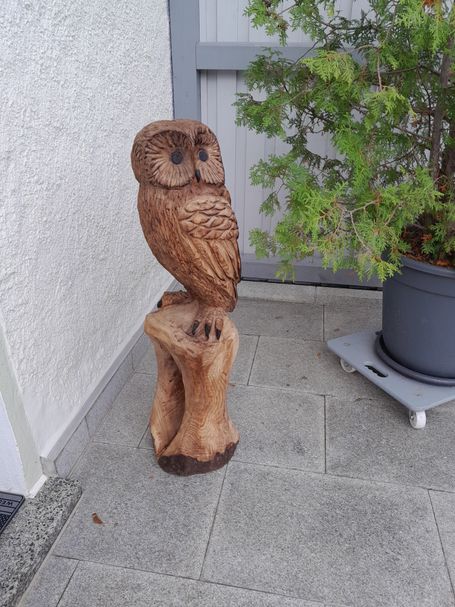 Holzskulptur Eule als Einzelstück aus Sachsen