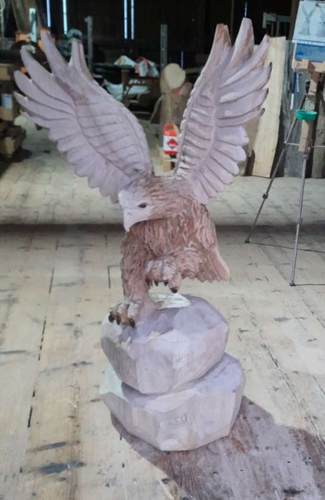 Holzadler von Andreas Patzak Kettensägenkunst